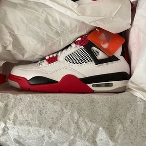 Jordan 4 fire red retro 2020